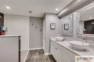 2 Jay Ct, South Brunswick Township, NJ 08824 - Photo 19