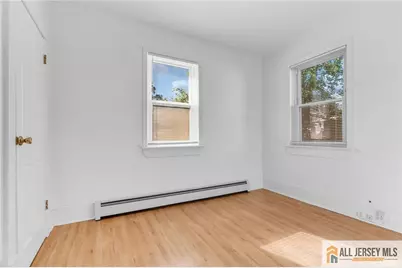 94 Neptune Place, South Amboy, NJ 08879 - Photo 9