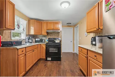24 Welton Street, New Brunswick, NJ 08901 - Photo 7