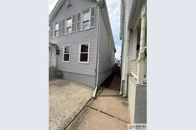 [Address not provided], New Brunswick, NJ 08901 - Photo 3