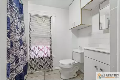 24 Welton Street, New Brunswick, NJ 08901 - Photo 9