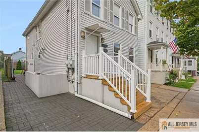 24 Welton Street, New Brunswick, NJ 08901 - Photo 1