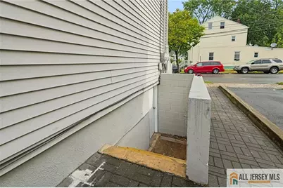 24 Welton Street, New Brunswick, NJ 08901 - Photo 11