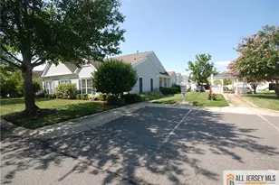 654 Bluebird Dr, Monroe Township, NJ 08831 - Photo 5