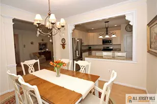 654 Bluebird Dr, Monroe Township, NJ 08831 - Photo 13