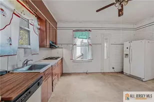 216 Handy St, New Brunswick, NJ 08901 - Photo 15
