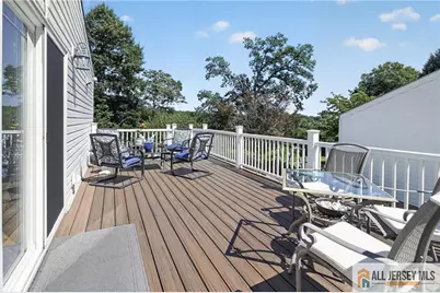 112 Tunison Road, New Brunswick, NJ 08901 - Photo 17