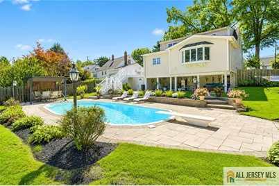 112 Tunison Road, New Brunswick, NJ 08901 - Photo 13