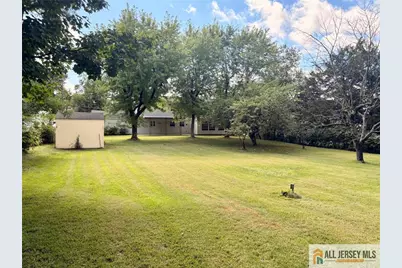 35 Wellington Road, East Brunswick Township, NJ 08816 - Photo 17