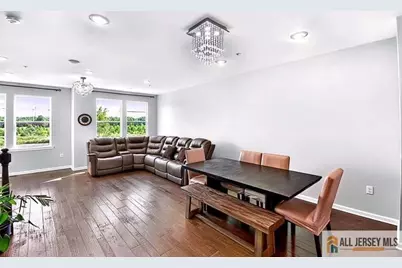 310 South Drive, North Brunswick Township, NJ 08902 - Photo 5