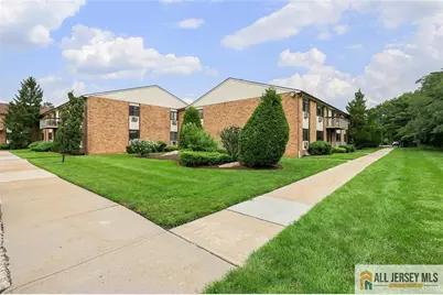 621 Cricket Lane #621, Woodbridge Township, NJ 07095 - Photo 17