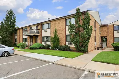 621 Cricket Lane #621, Woodbridge Township, NJ 07095 - Photo 3