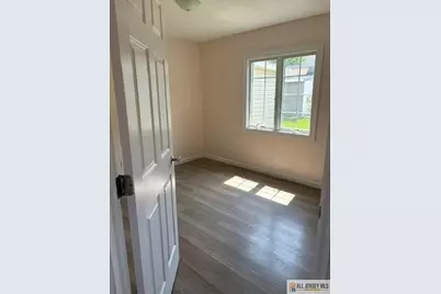 329 Leon Avenue, Perth Amboy, NJ 08861 - Photo 11