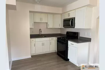 329 Leon Avenue, Perth Amboy, NJ 08861 - Photo 3