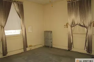 9 Elmwood Pl, North Brunswick Township, NJ 08902 - Photo 7