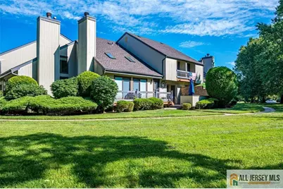 39 Sherborne Street, Franklin Township, NJ 08873 - Photo 3