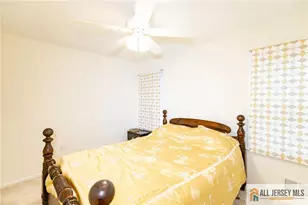 17 Heritage Ct, Ewing Township, NJ 08628 - Photo 27