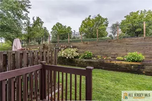 17 Heritage Ct, Ewing Township, NJ 08628 - Photo 49