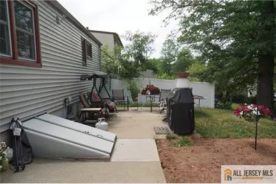 22 Lowell Street, Iselin, NJ 08830 - Photo 19