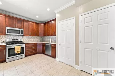 26 E Burgess Drive #26, Piscataway Township, NJ 08854 - Photo 9