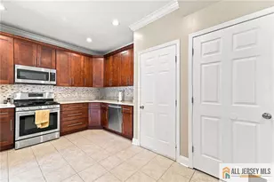 26 E Burgess Dr, Piscataway Township, NJ 08854 - Photo 9