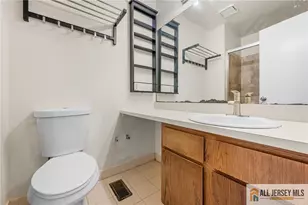 11 Canterbury Cir, Franklin Township, NJ 08873 - Photo 15