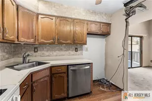 84 Diamond Ln, Old Bridge Township, NJ 08857 - Photo 19