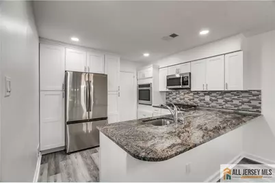 130 Winchester Way, Franklin Township, NJ 08873 - Photo 15