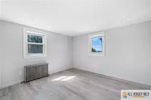 35 Lavern St, Sayreville, NJ 08872 - Photo 17