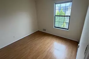 130 Longfield Ct, East Brunswick Township, NJ 08816 - Photo 11