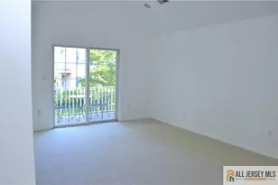 1704 Cypress Ln, East Brunswick Township, NJ 08816 - Photo 11