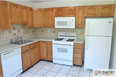 1704 Cypress Lane #4, East Brunswick Township, NJ 08816 - Photo 11