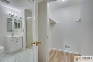 14 Sheffield Ct, North Brunswick Township, NJ 08902 - Photo 17
