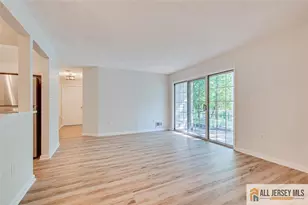 14 Sheffield Ct, North Brunswick Township, NJ 08902 - Photo 7