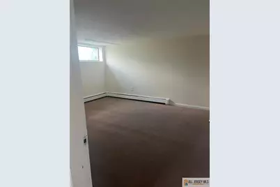 110 Buckelew Avenue #7, Jamesburg, NJ 08831 - Photo 3