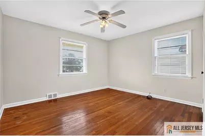 68 Oak Street, Carteret, NJ 07008 - Photo 13