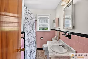 68 Oak St, Carteret, NJ 07008 - Photo 19