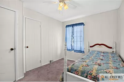 68 Oak Street, Carteret, NJ 07008 - Photo 17