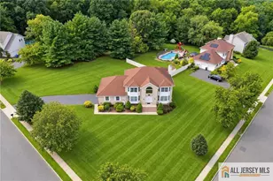 1 Launcelot Ln, Monroe Township, NJ 08831 - Photo 35