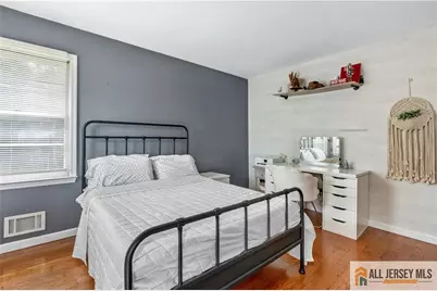 260 Pearl Place, South Plainfield, NJ 07080 - Photo 15
