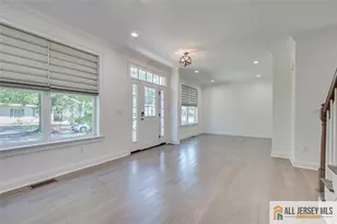 23 Dalton Pl, Edison, NJ 08817 - Photo 9