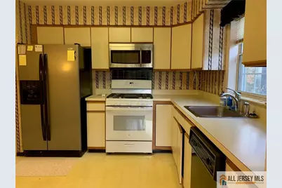 3 Edinburgh Drive #B, Monroe Township, NJ 08831 - Photo 3