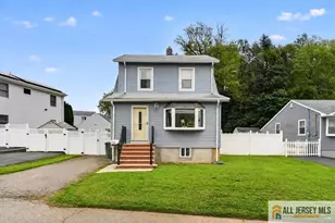 59 Lloyd St, Edison, NJ 08817 - Photo 3