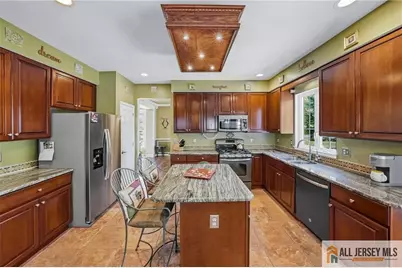 38 Maplehurst Lane, Piscataway Township, NJ 08854 - Photo 13