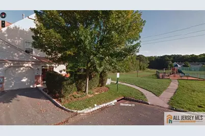 127 Sassafras Court, North Brunswick Township, NJ 08902 - Photo 3