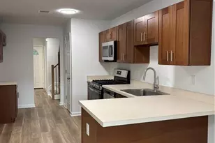 127 Sassafras Ct, North Brunswick Township, NJ 08902 - Photo 13