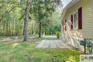303 Woods End Ct, Spotswood, NJ 08884 - Photo 29