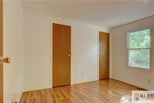 303 Woods End Ct, Spotswood, NJ 08884 - Photo 23
