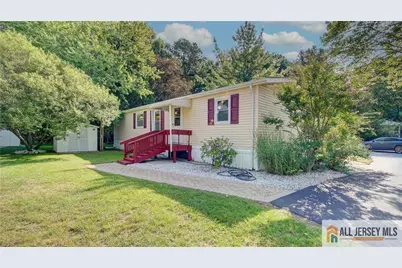303 Woods End Court, Spotswood, NJ 08884 - Photo 31