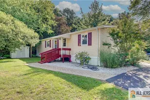 303 Woods End Ct, Spotswood, NJ 08884 - Photo 31